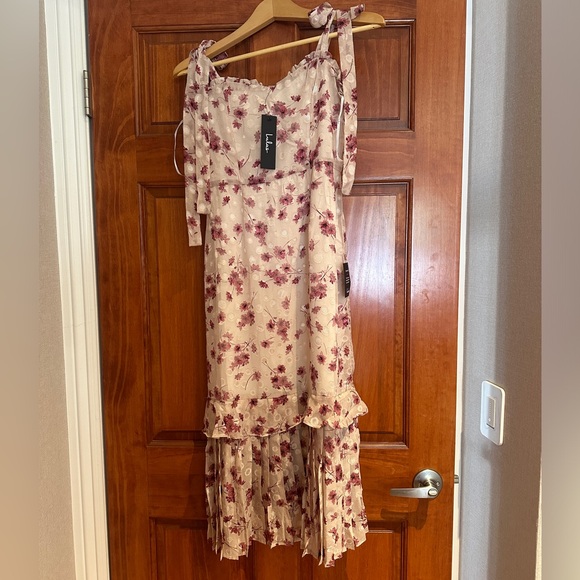 Terrace Views Taupe Floral Print Tiered Midi Dress - Picture 6 of 6